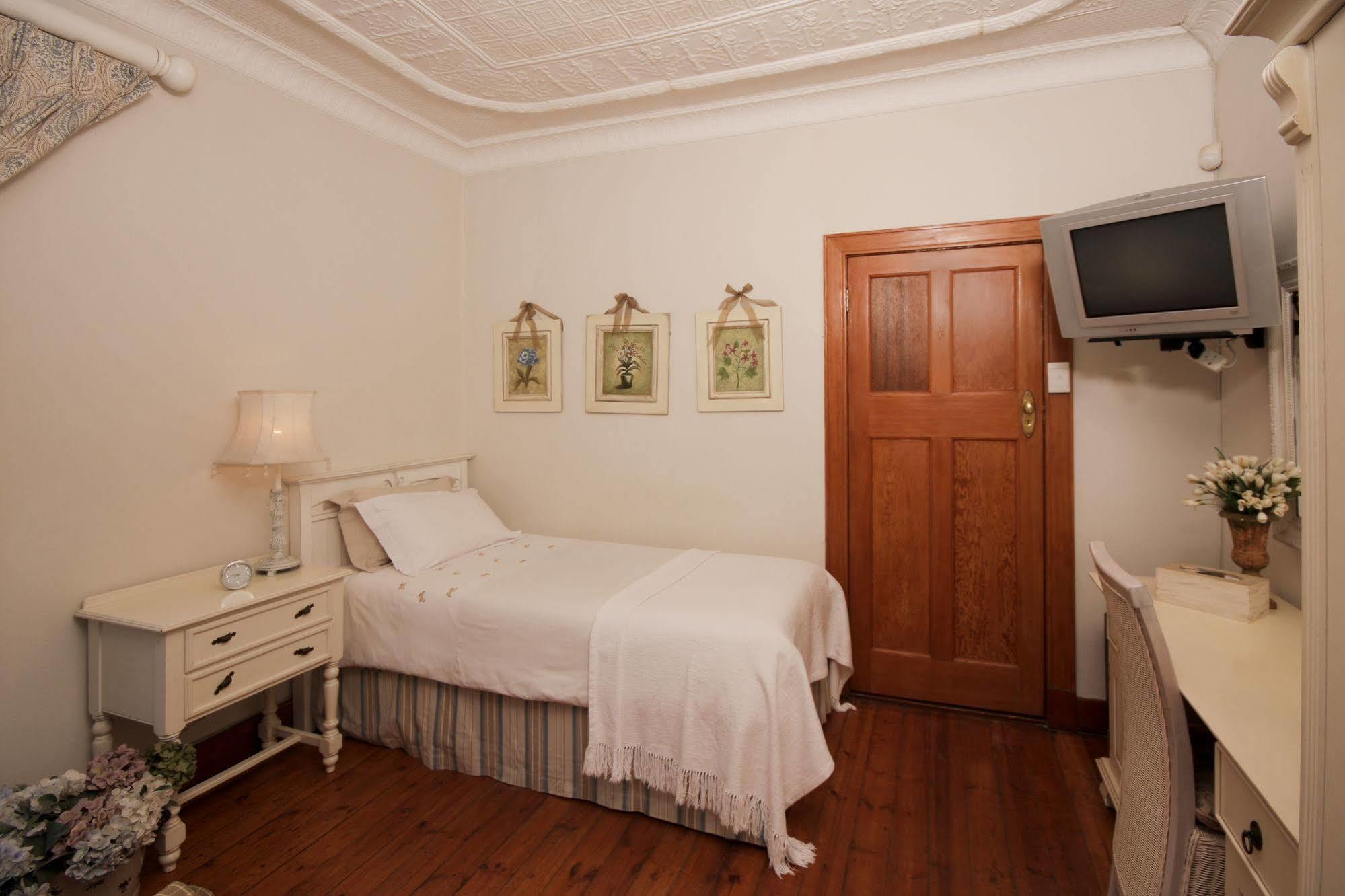 Shani Guest House Brooklyn  Εξωτερικό φωτογραφία